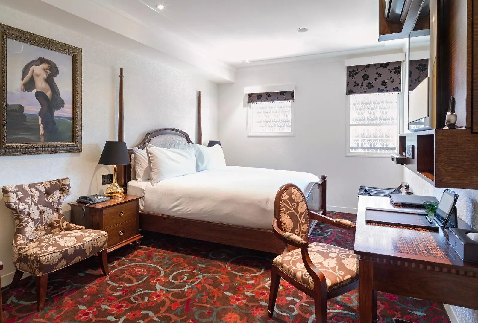 פרת'' The Terrace Hotel 5*,