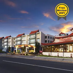 Pagoda & **** Perth