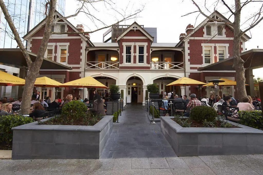 The Terrace Hotel بيرث